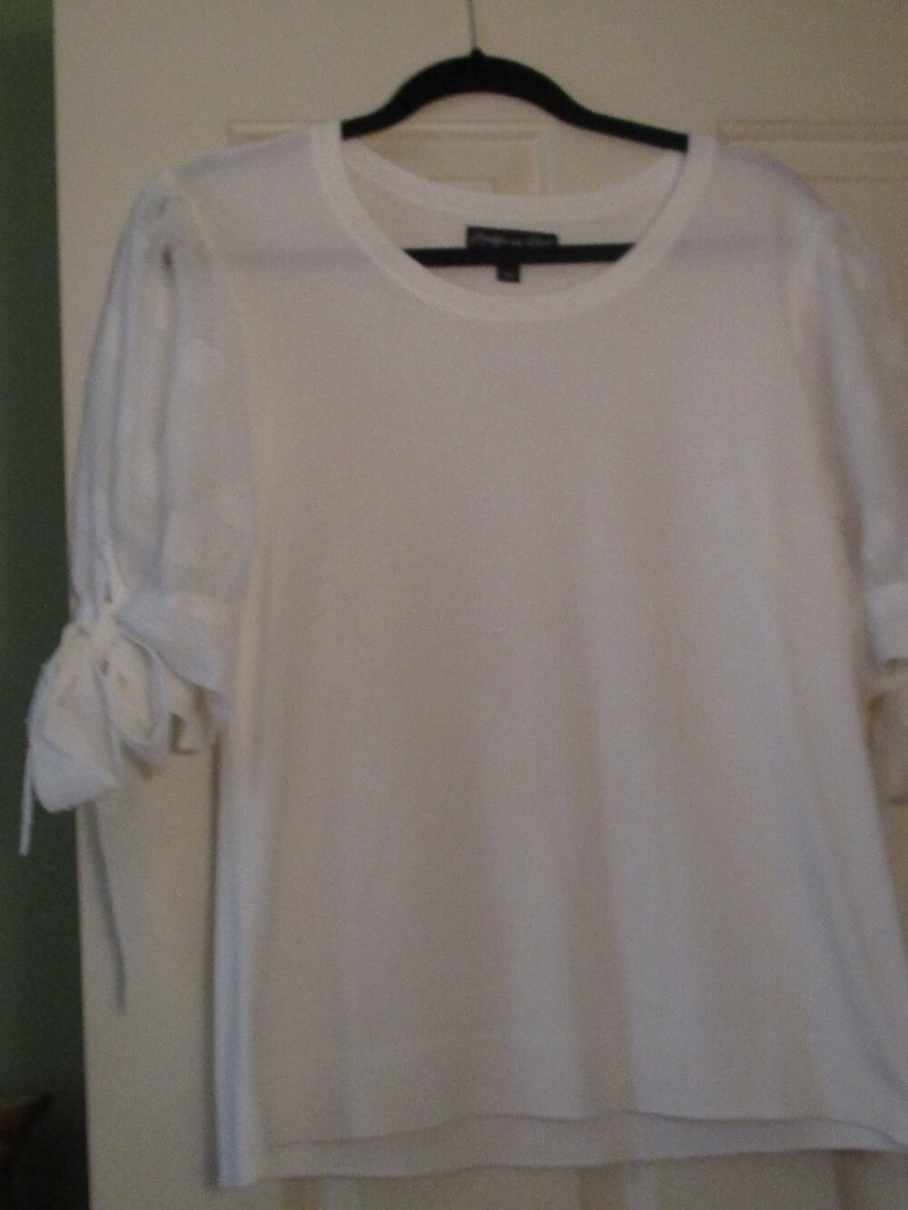 Women's White Knit Top w/Puff Sheer Sleeves w/Bows by Montgomery Post Large